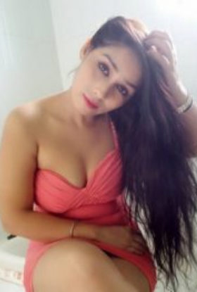 Pooja Kapoor +971525590607, all day and night satisfaction by a true hottie.
